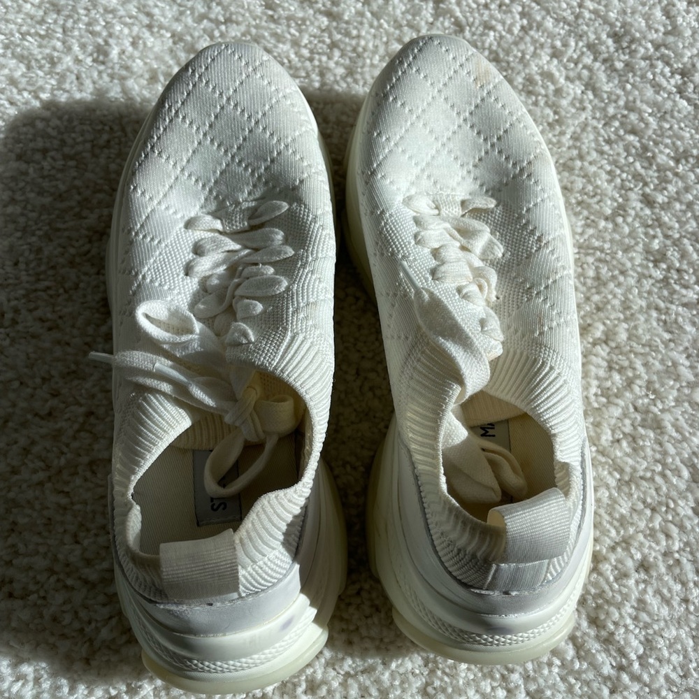 Steve Madden women’s white athletic shoes size 7.5